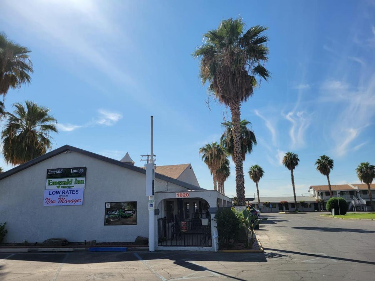 Motel Emerald & Lounge